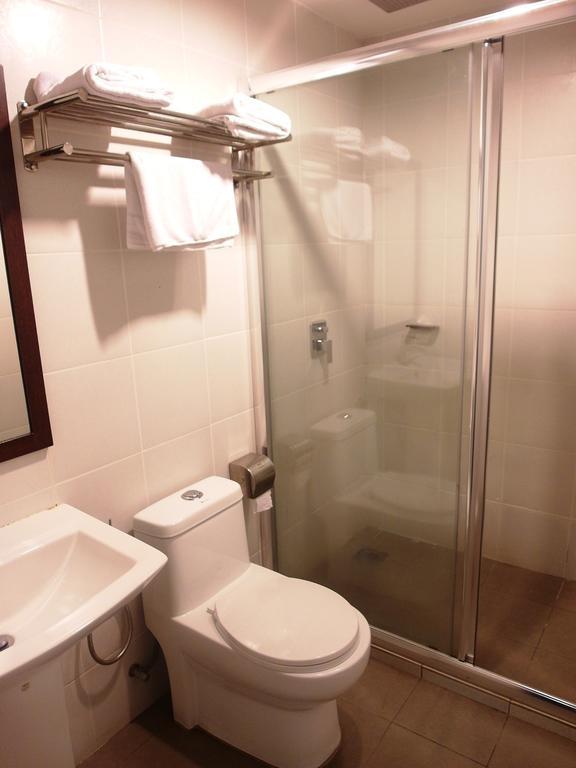 Transit Hotel Labuan Habitación foto